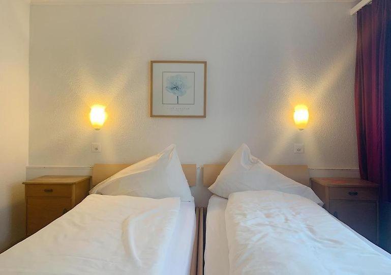 Hotel Rebstock Майринген Екстериор снимка