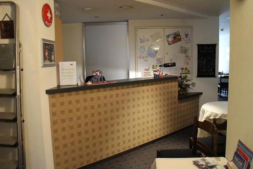 Hotel Rebstock Майринген Екстериор снимка