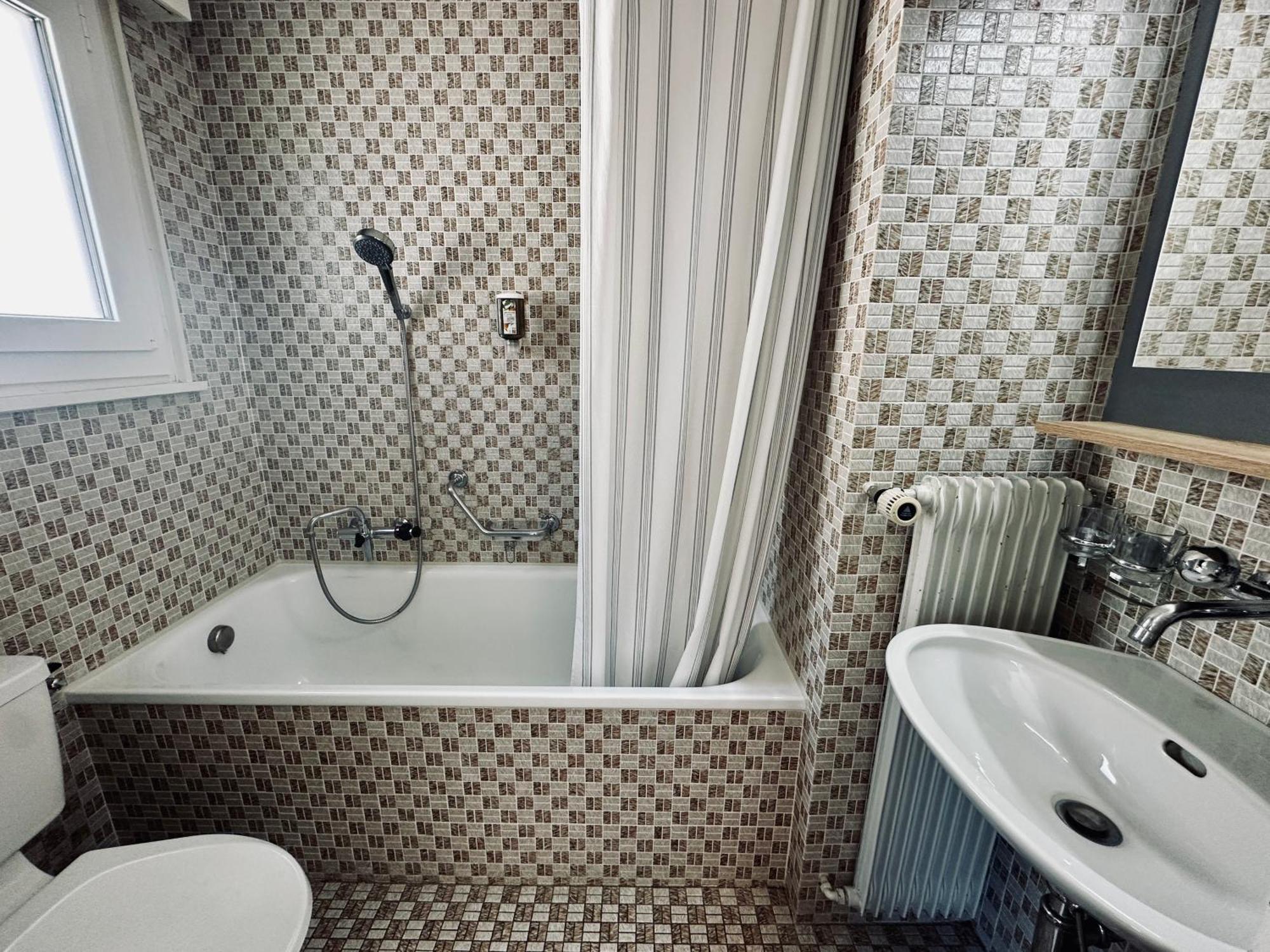 Hotel Rebstock Майринген Екстериор снимка