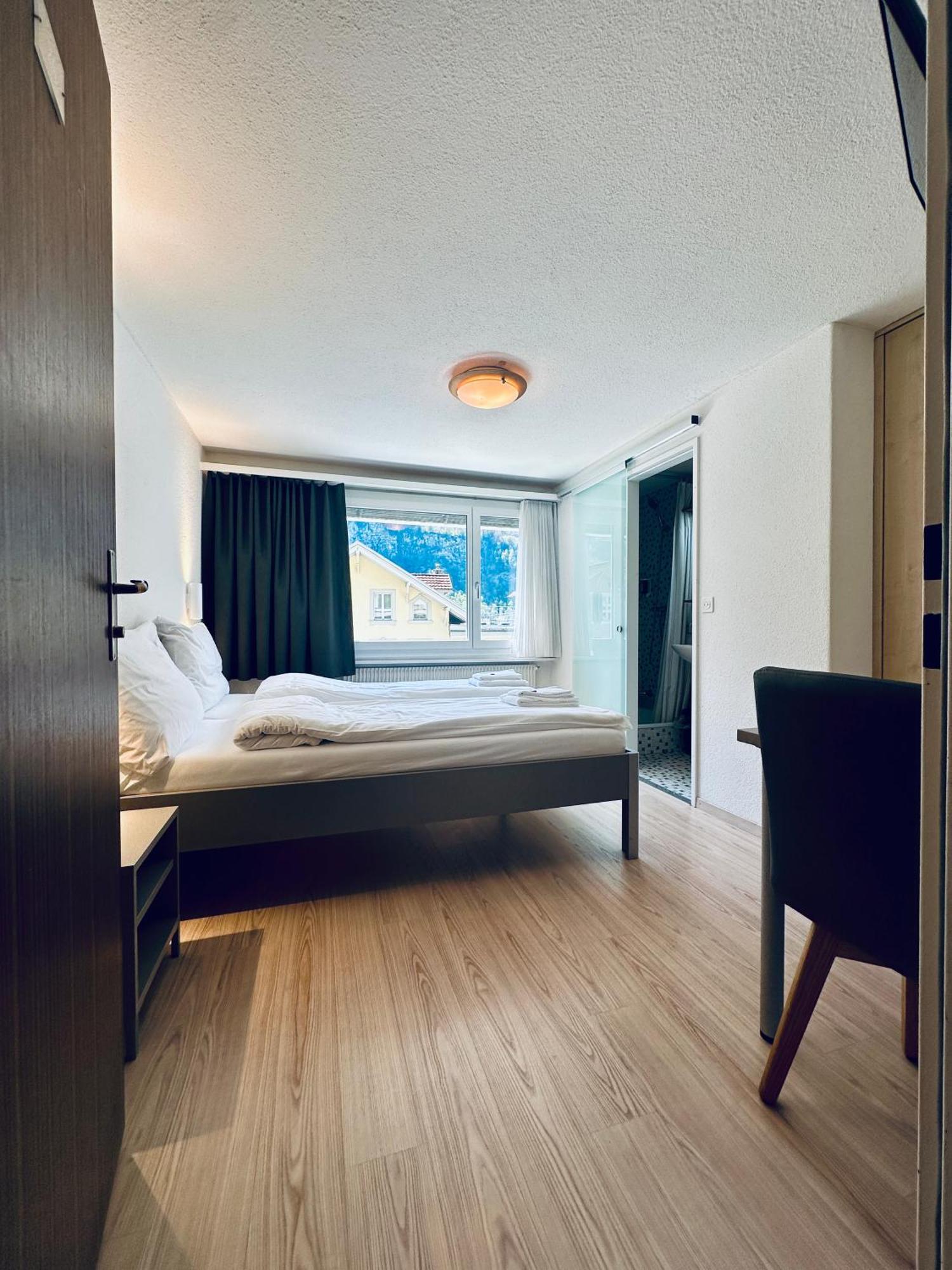 Hotel Rebstock Майринген Екстериор снимка