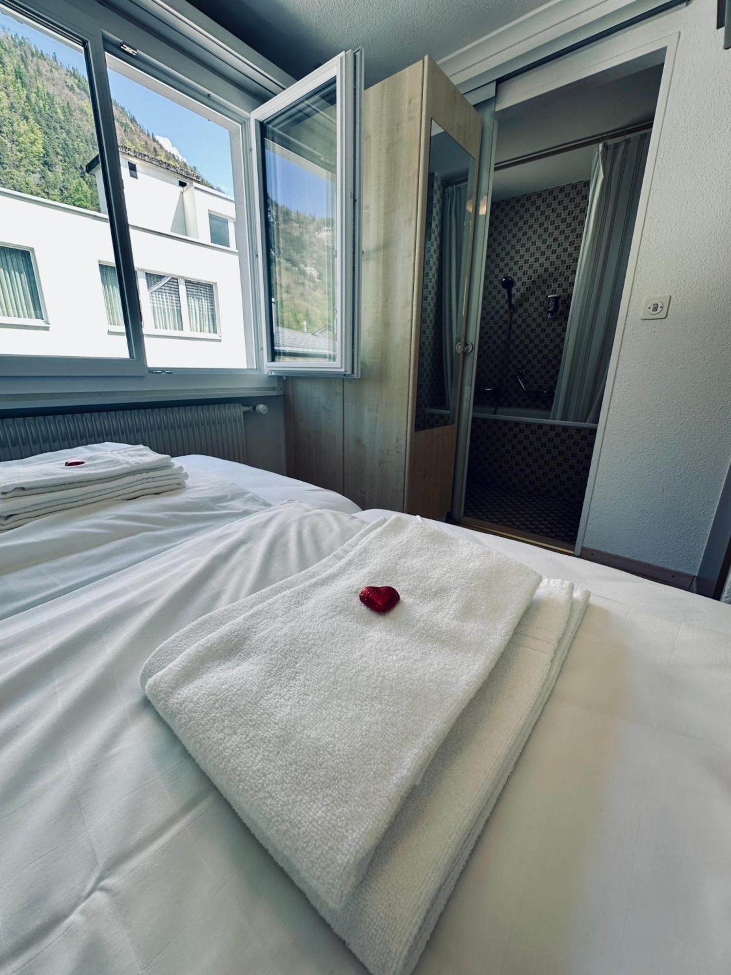 Hotel Rebstock Майринген Екстериор снимка